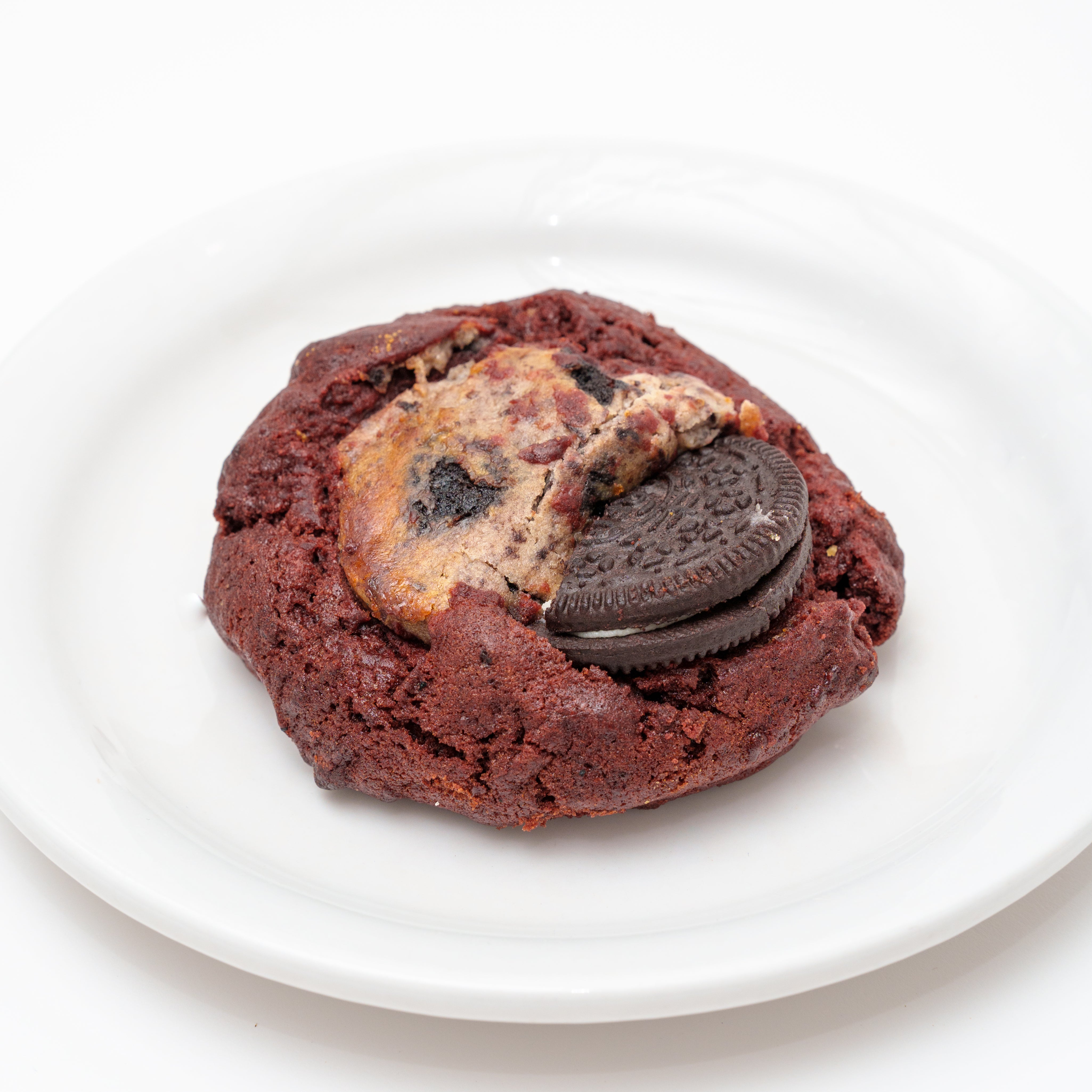 Red Velvet Oreo Cloud Cookie